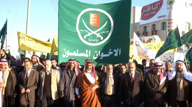 مشكلتنا مع «الإخوان» أكبر من مشكلات الغربيين!